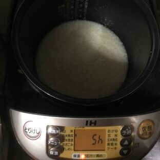 炊飯器でつくる簡単米麹甘酒